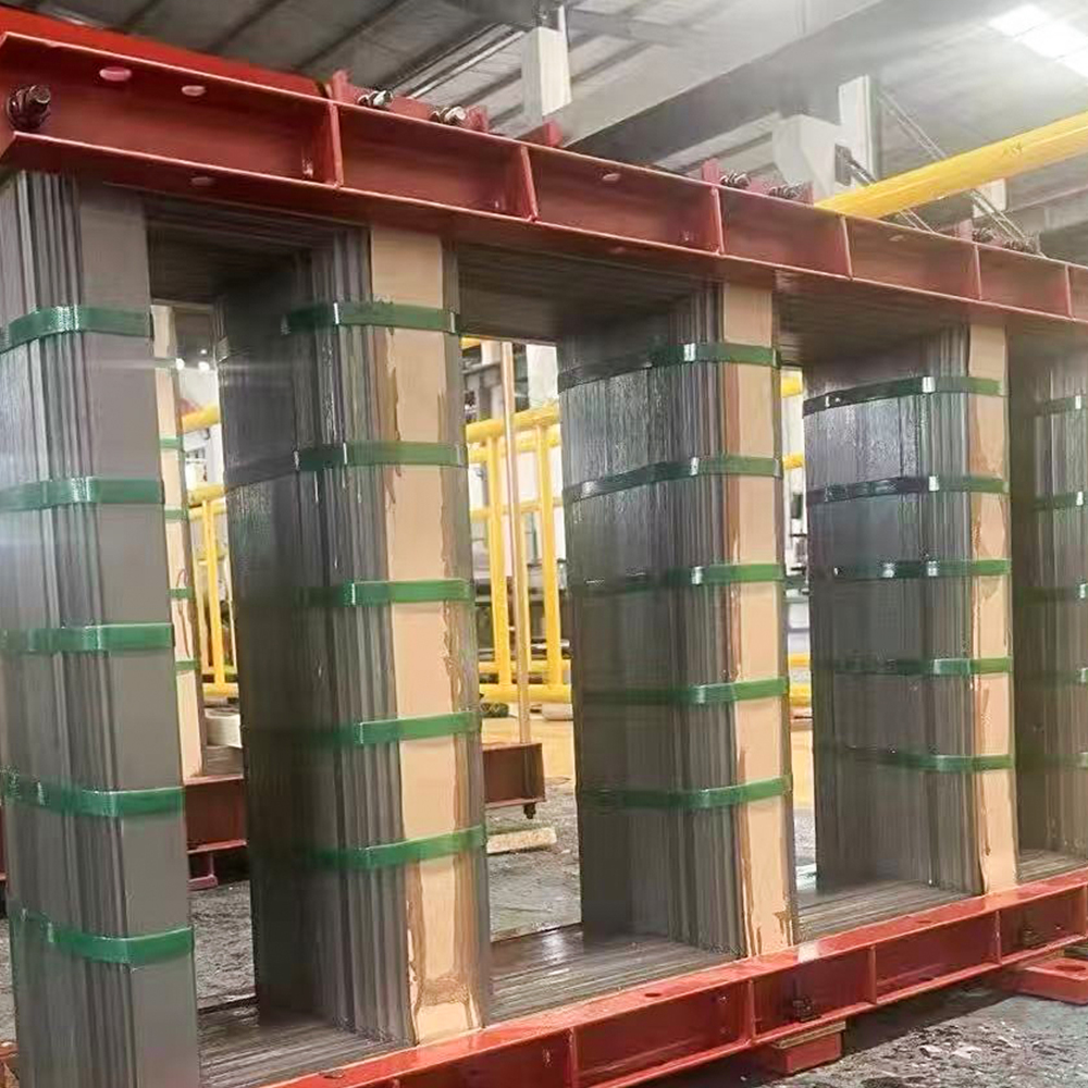 Inti Transformator Terendam Minyak